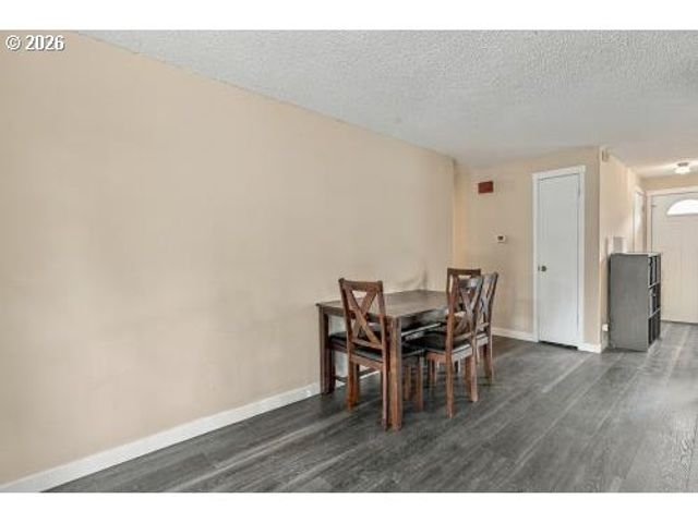 230 MAYFAIR Dr, St Helens, OR 97051