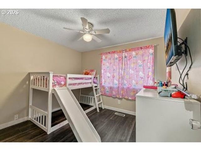 230 MAYFAIR Dr, St Helens, OR 97051