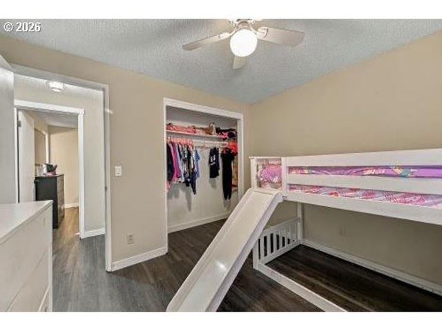 230 MAYFAIR Dr, St Helens, OR 97051