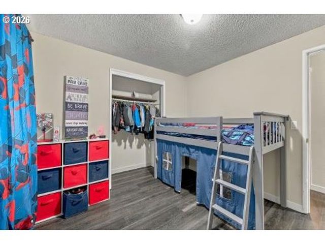 230 MAYFAIR Dr, St Helens, OR 97051