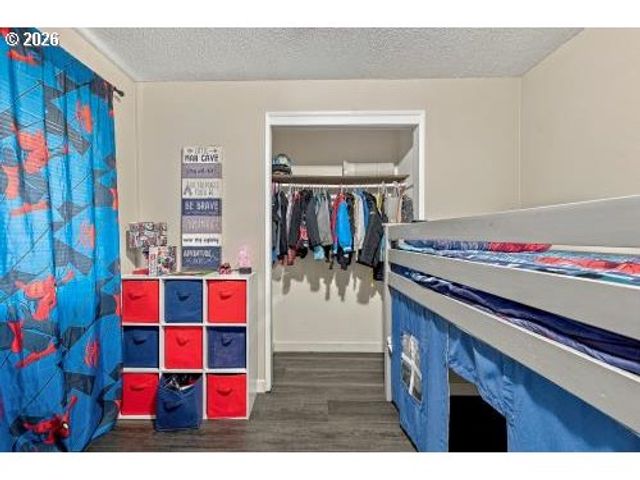 230 MAYFAIR Dr, St Helens, OR 97051