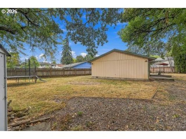 230 MAYFAIR Dr, St Helens, OR 97051