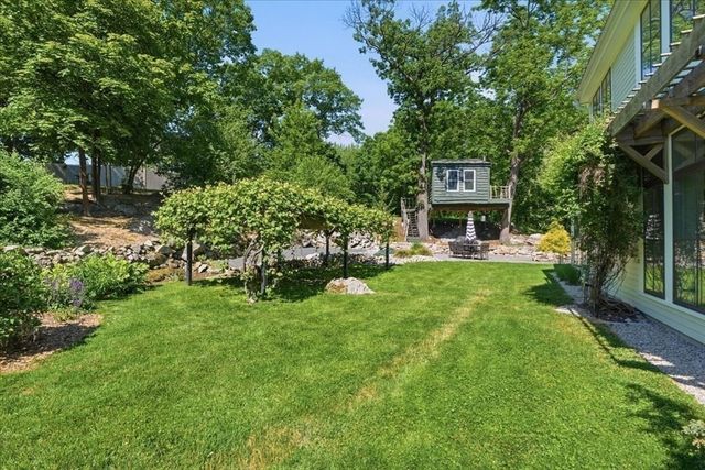 108 Kilby St, Hingham, MA 02043