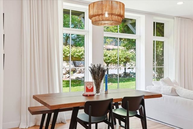 108 Kilby St, Hingham, MA 02043