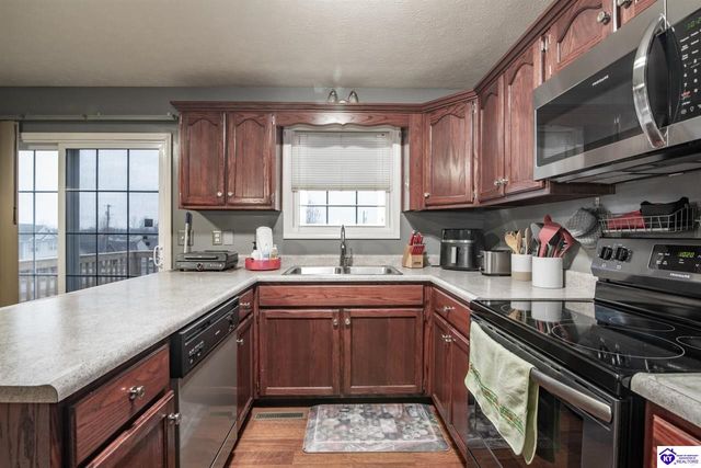 1693 Elm Road, Vine Grove, KY 40175