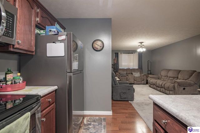 1693 Elm Road, Vine Grove, KY 40175