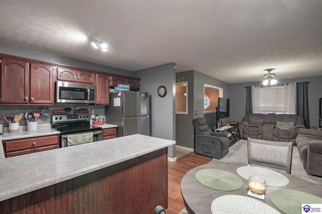 1693 Elm Road, Vine Grove, KY 40175