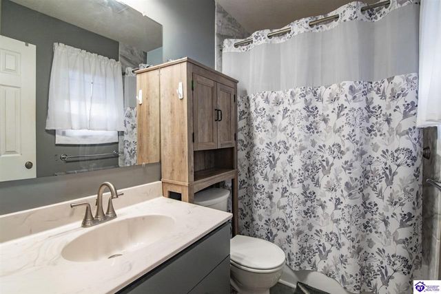 1693 Elm Road, Vine Grove, KY 40175