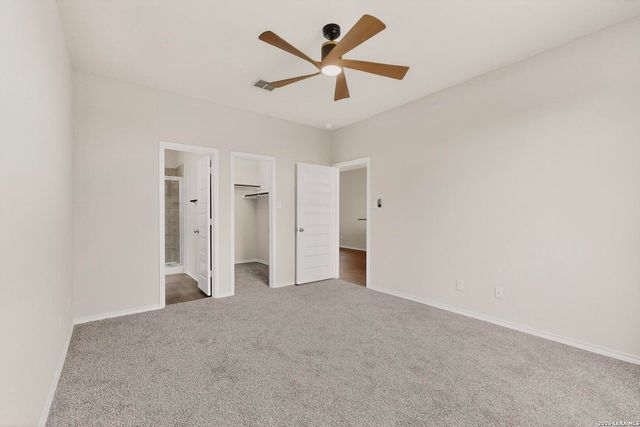 10422 GREEN LAKE DR, San Antonio, TX 78223