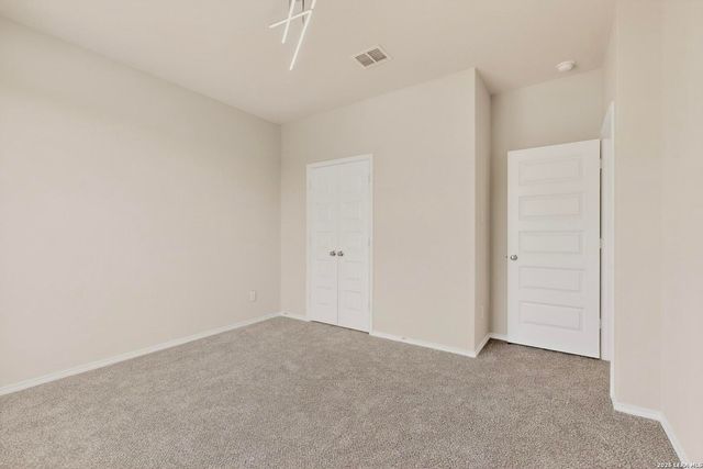 10422 GREEN LAKE DR, San Antonio, TX 78223