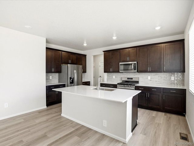 1618 Rumley Creek Dr, Windsor, CO 80550