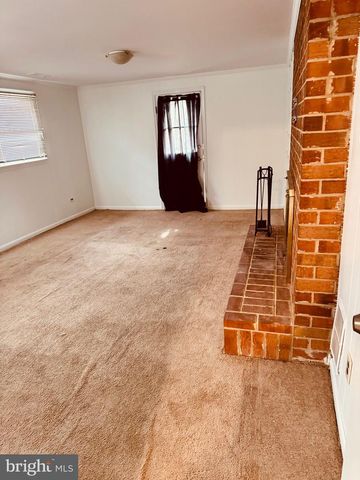 211 PRENTON ST, Upper Marlboro, MD 20774