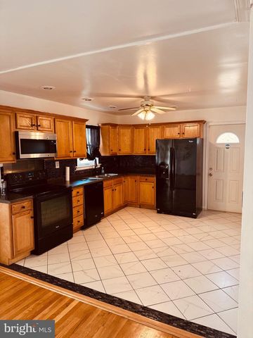 211 PRENTON ST, Upper Marlboro, MD 20774