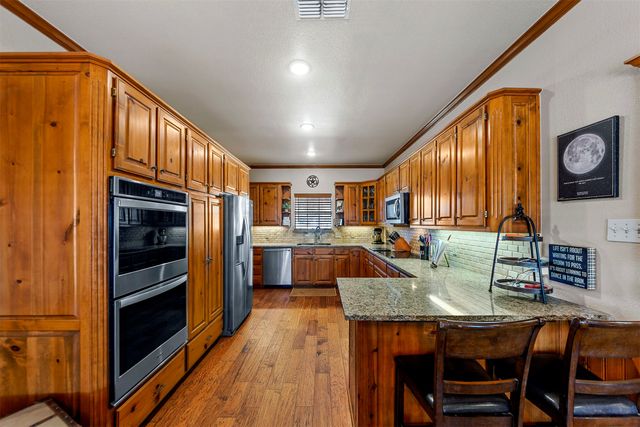 9690 Vail Eton Drive, Pilot Point, TX 76258