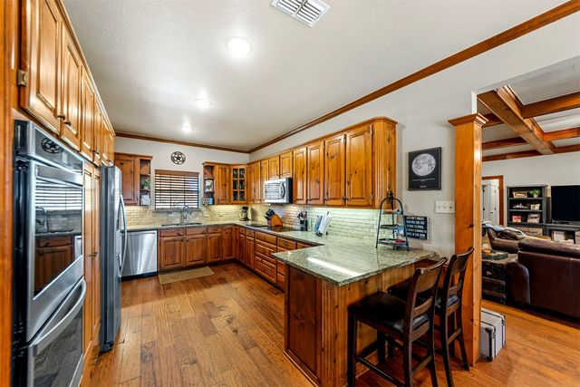 9690 Vail Eton Drive, Pilot Point, TX 76258