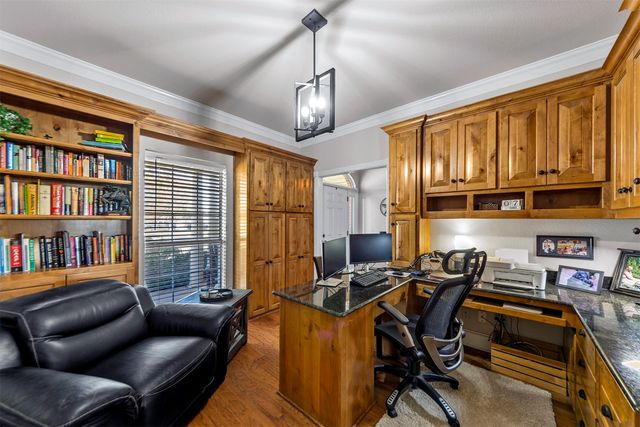 9690 Vail Eton Drive, Pilot Point, TX 76258