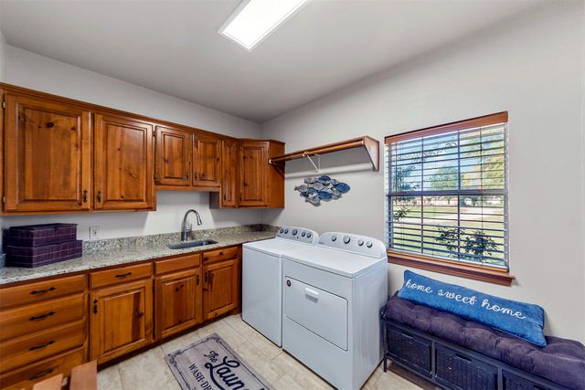 9690 Vail Eton Drive, Pilot Point, TX 76258