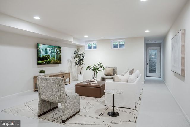 23483 AUTUMN SKY CT, Brambleton, VA 20148