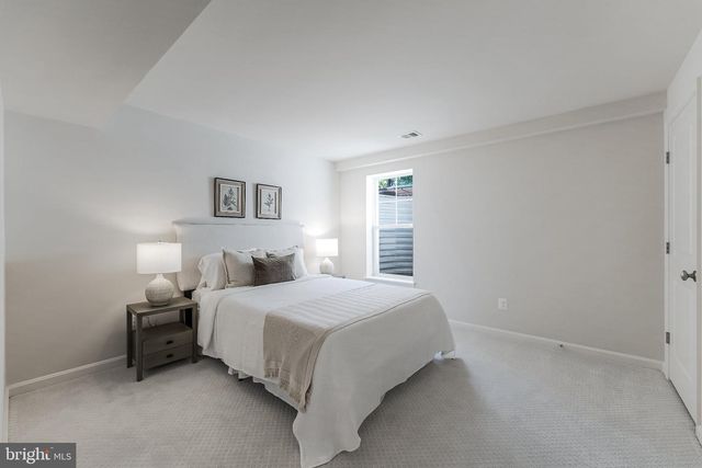 23483 AUTUMN SKY CT, Brambleton, VA 20148