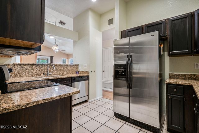 4769 W Lessing Lane, Tucson, AZ 85742
