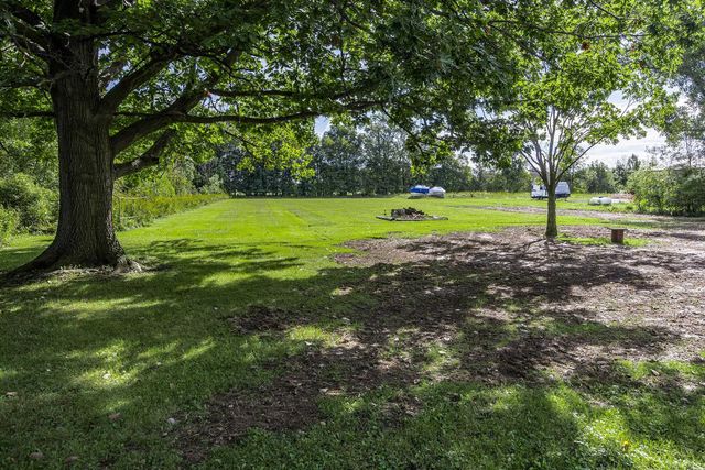 64690 Gratiot Ave Avenue, Lenox Twp, MI 48050