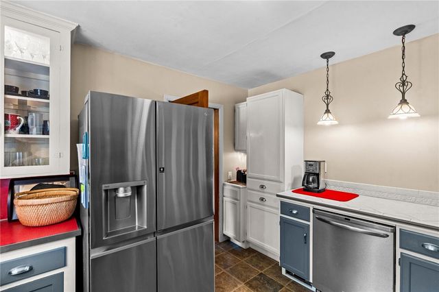 204 Hilltop Avenue, Oakwood, OH 45419