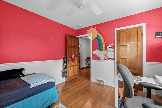 204 Hilltop Avenue, Oakwood, OH 45419