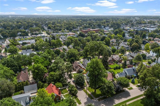 204 Hilltop Avenue, Oakwood, OH 45419