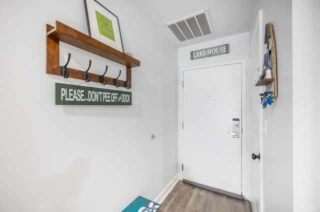 1245 Graves Harbor Trail 212, Huddleston, VA 24104