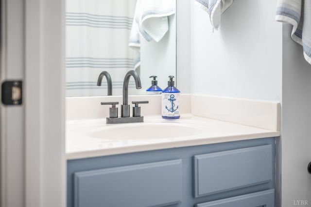 1245 Graves Harbor Trail 212, Huddleston, VA 24104