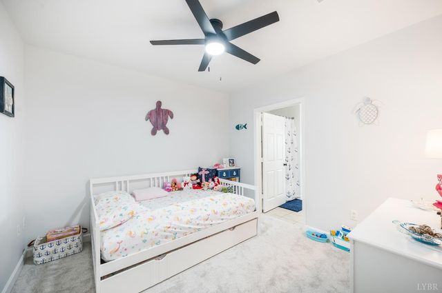 1245 Graves Harbor Trail 212, Huddleston, VA 24104