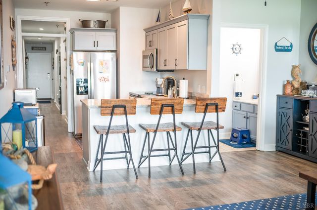 1245 Graves Harbor Trail 212, Huddleston, VA 24104