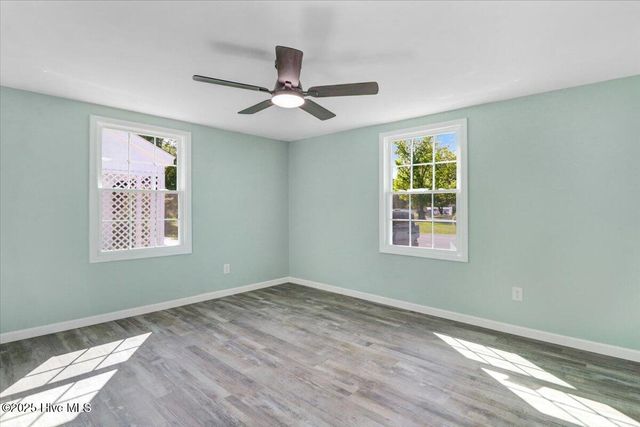 232 Fulcher Landing Road, Sneads Ferry, NC 28460