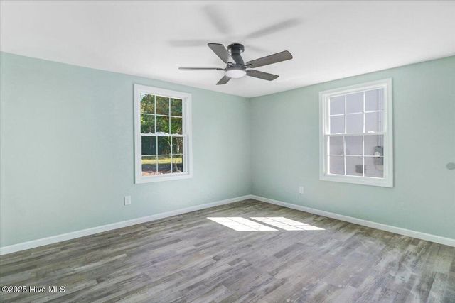 232 Fulcher Landing Road, Sneads Ferry, NC 28460