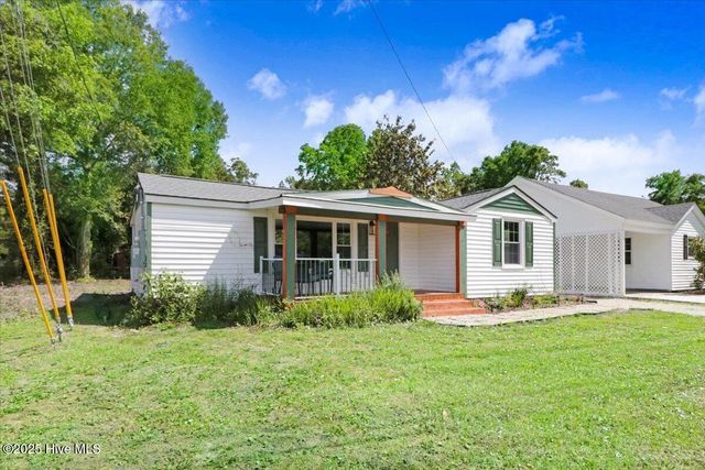 232 Fulcher Landing Road, Sneads Ferry, NC 28460