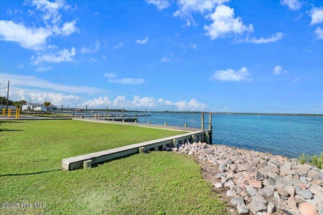 232 Fulcher Landing Road, Sneads Ferry, NC 28460