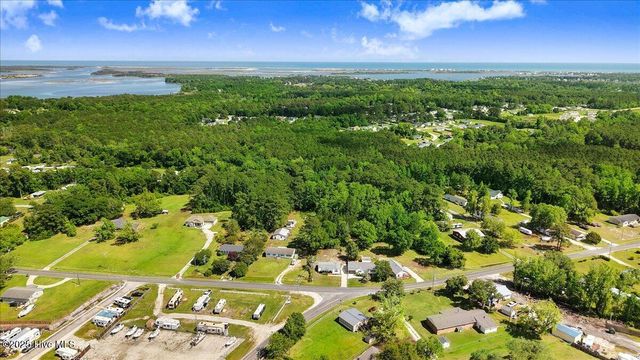 232 Fulcher Landing Road, Sneads Ferry, NC 28460