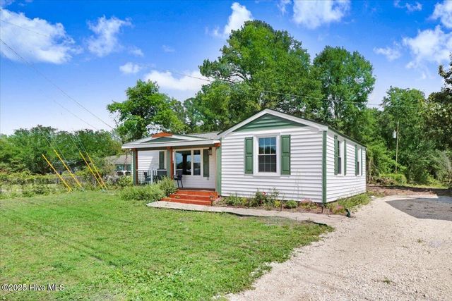 232 Fulcher Landing Road, Sneads Ferry, NC 28460