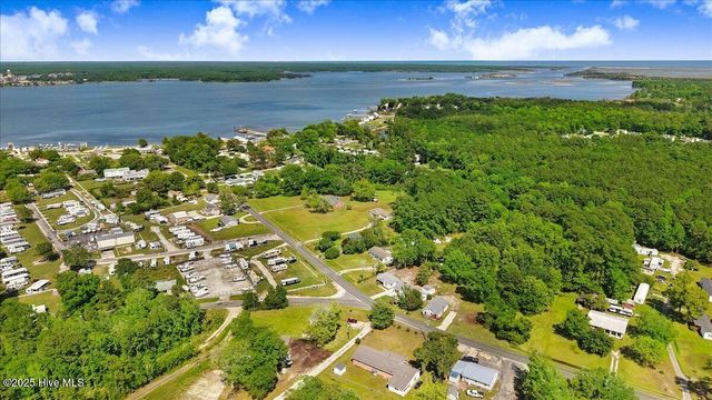 232 Fulcher Landing Road, Sneads Ferry, NC 28460