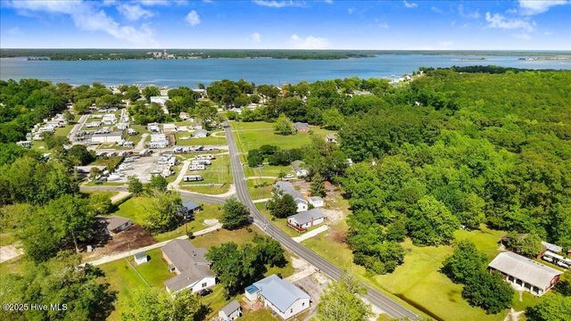 232 Fulcher Landing Road, Sneads Ferry, NC 28460