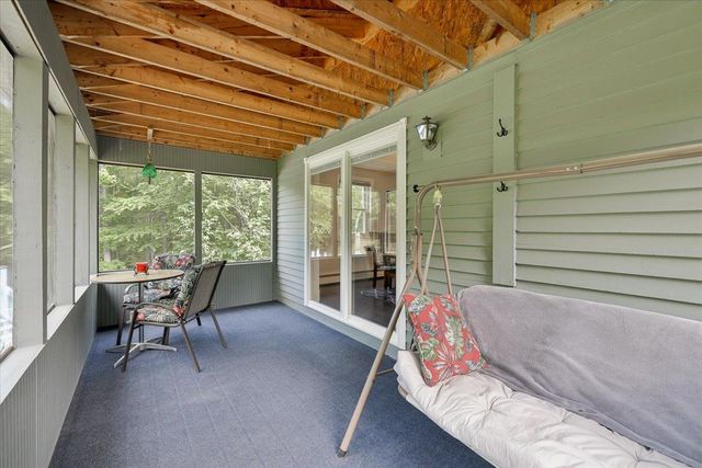 17 Almeda Lane, Hooksett, NH 03106