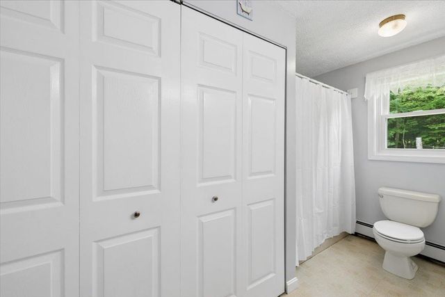 17 Almeda Lane, Hooksett, NH 03106