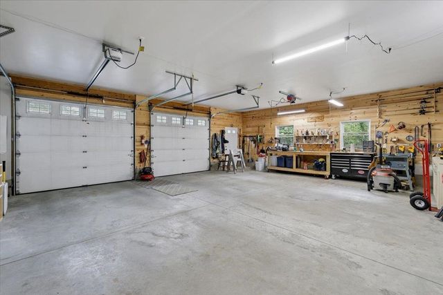 17 Almeda Lane, Hooksett, NH 03106