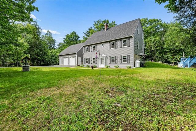 17 Almeda Lane, Hooksett, NH 03106