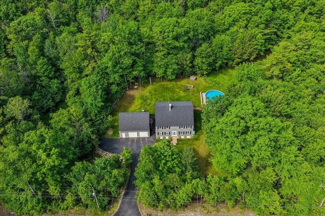 17 Almeda Lane, Hooksett, NH 03106