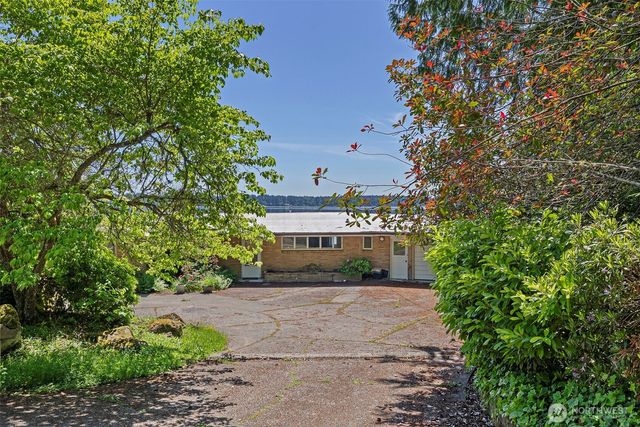 2417 Beach View Lane NW, Olympia, WA 98502
