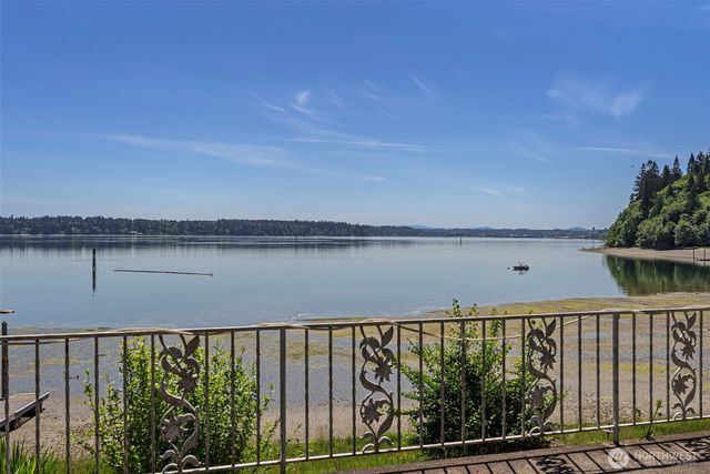 2417 Beach View Lane NW, Olympia, WA 98502