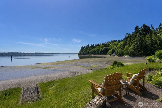 2417 Beach View Lane NW, Olympia, WA 98502