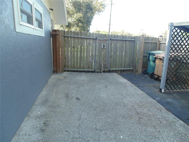 1007 NE 2ND STREET, Ocala, FL 34470