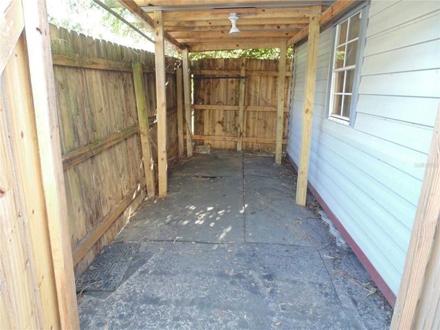 1007 NE 2ND STREET, Ocala, FL 34470